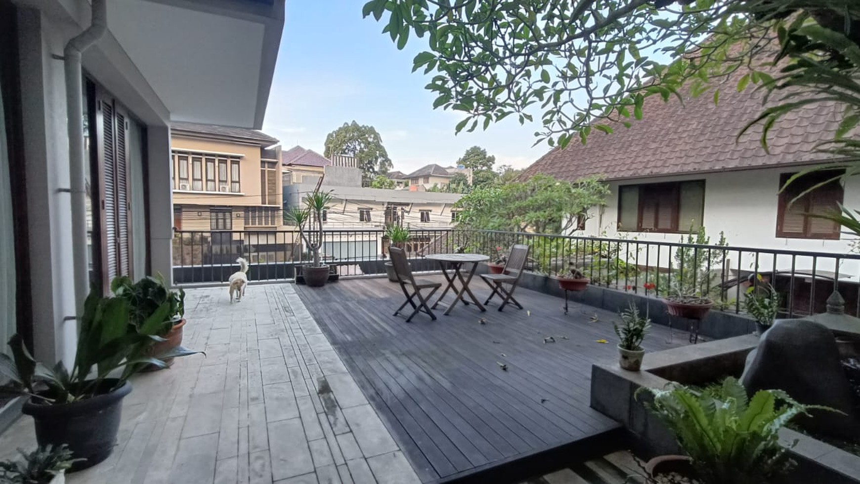 Dijual Rumah Serasa Tinggal di Villa Bali di Sukamulya