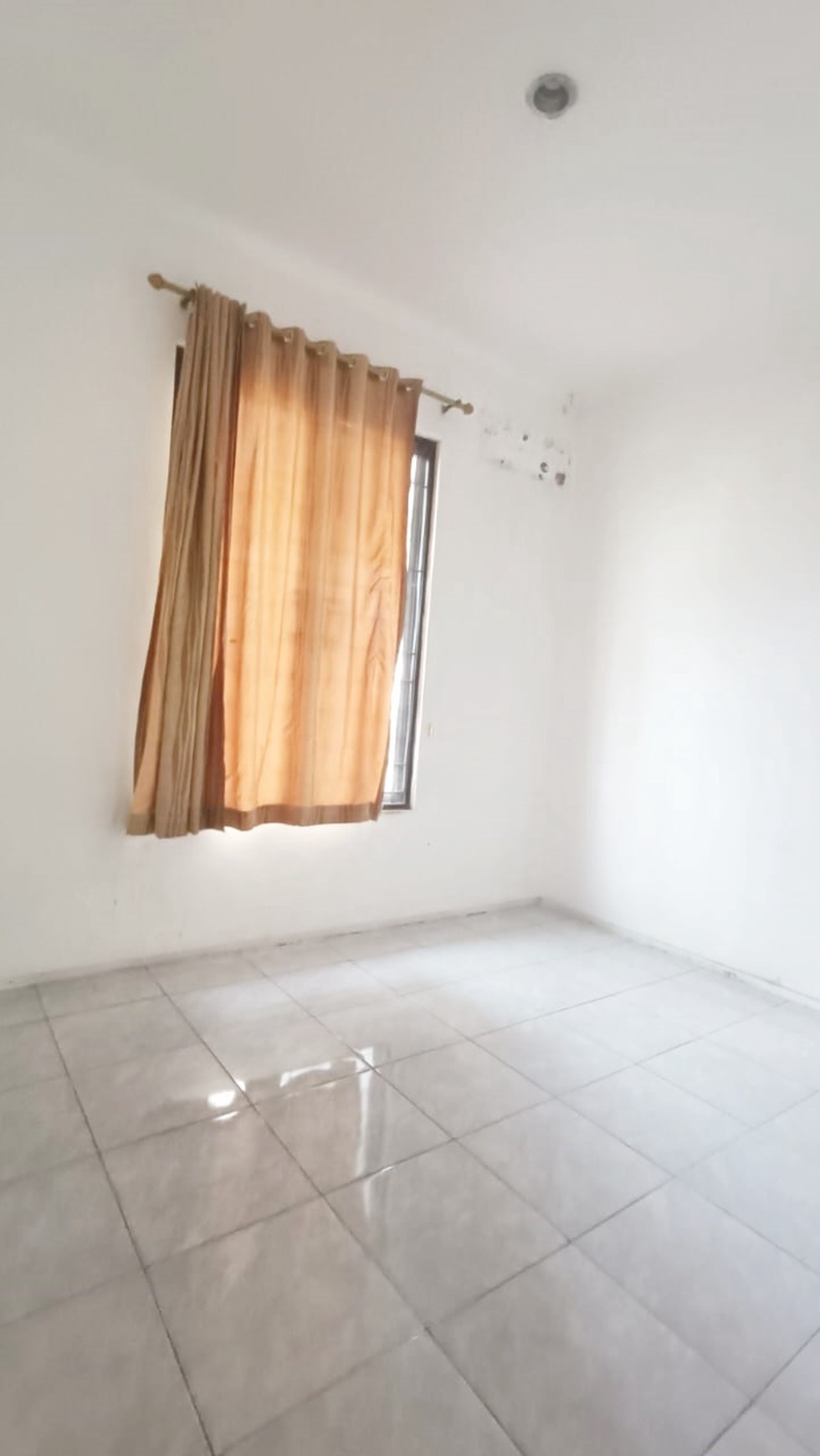 Dijual rumah tengah kota strategis siap huni serpong villa melati mas tangerang selatan