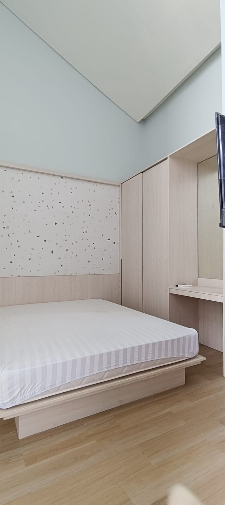 Rumah Furnished Cluster O2+ , Grand Wisata . Bekasi