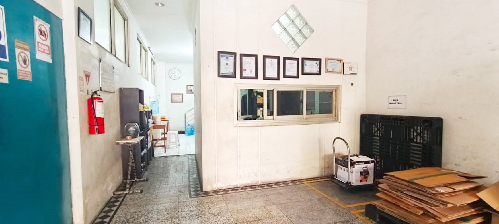 Ruko di Jemursari Surabaya Selatan, 2 Jejer Gandeng, 3.5 Lantai & 4 Lantai, Siap Pakai