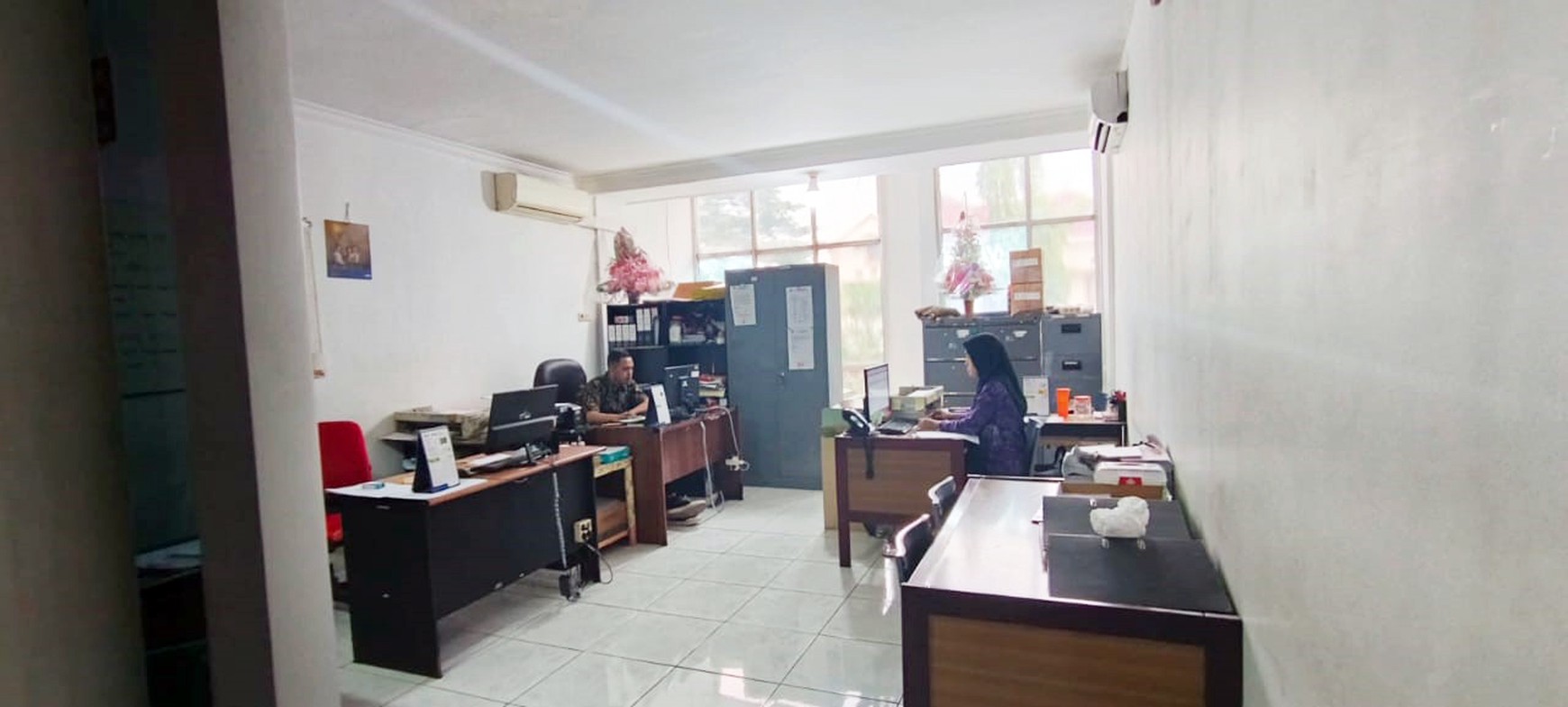 Ruko di Jemursari Surabaya Selatan, 2 Jejer Gandeng, 3.5 Lantai & 4 Lantai, Siap Pakai