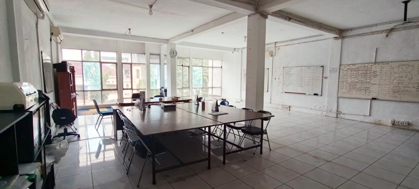 Ruko di Jemursari Surabaya Selatan, 2 Jejer Gandeng, 3.5 Lantai & 4 Lantai, Siap Pakai