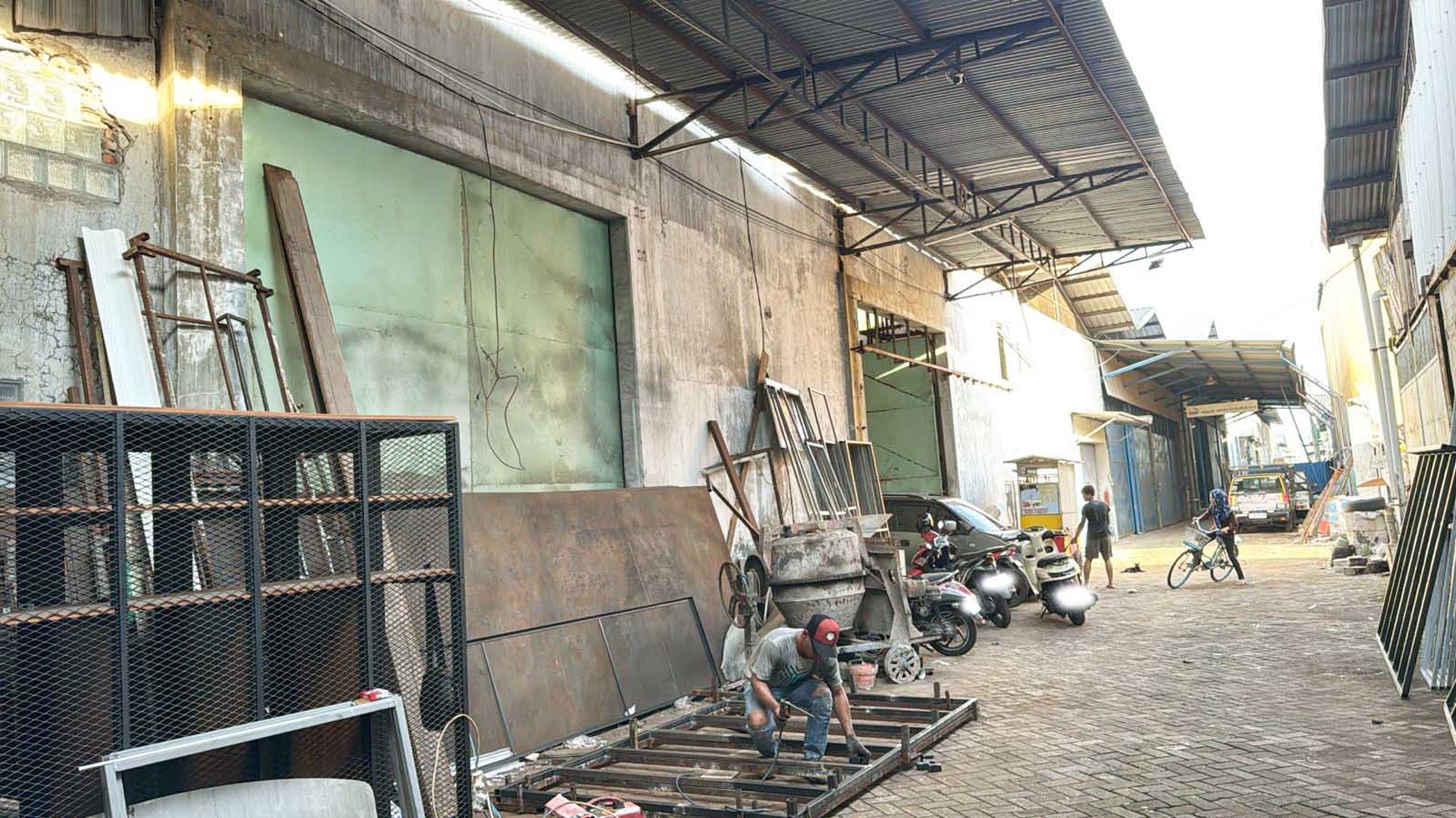 Gudang di Jl.Letjend Suprapto Sidoarjo, Bebas Banjir, SHM, One Gate System
