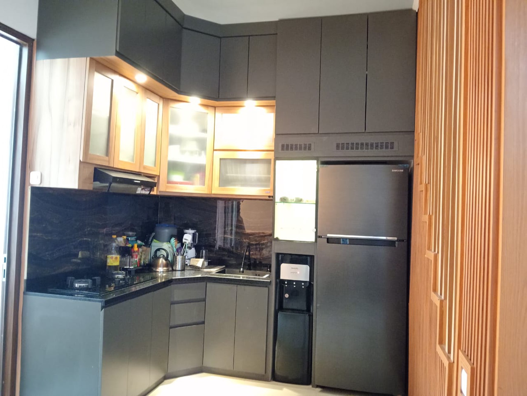 Minimalis, 3 Lantai, Siap Huni, Bebas Banjir, Bisa KPR, Nego