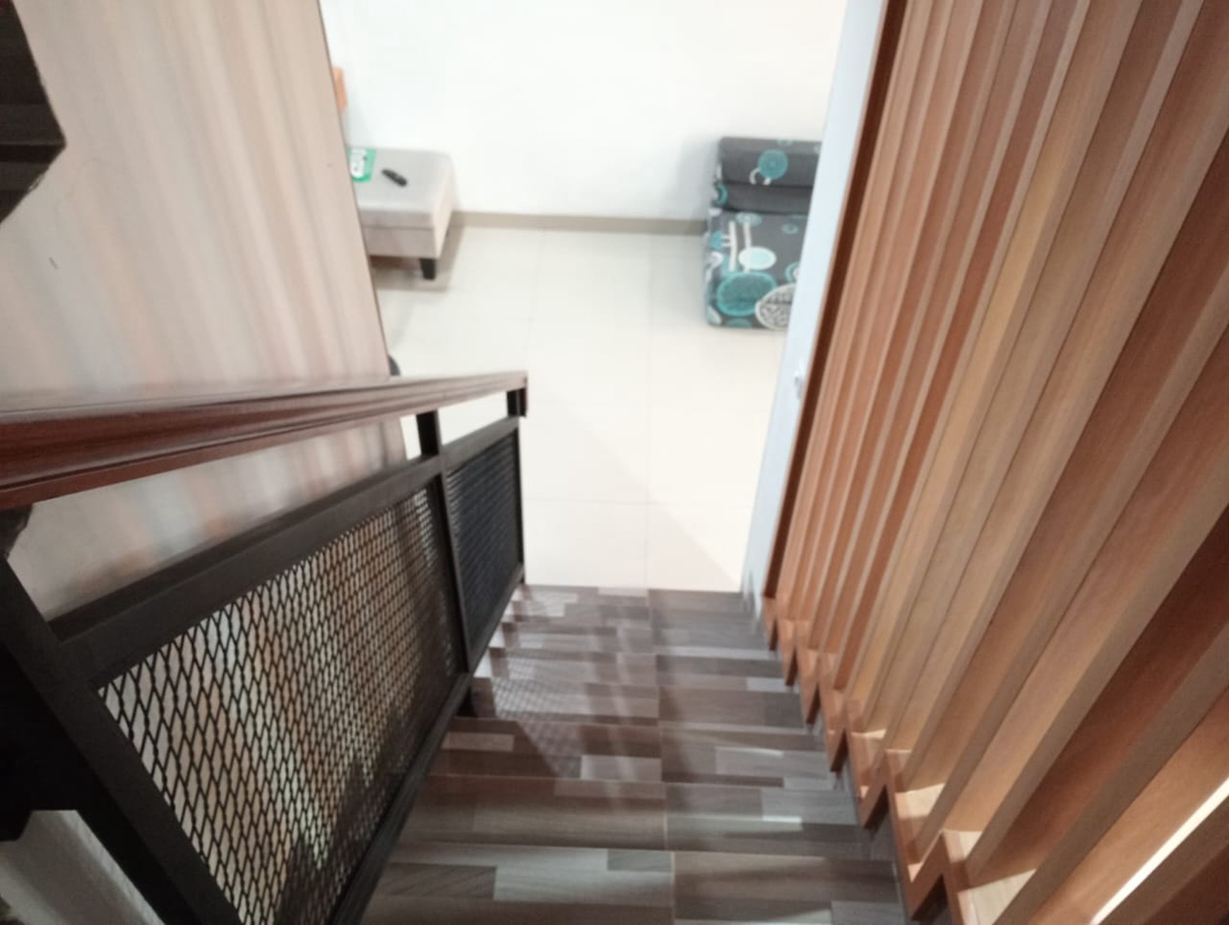 Minimalis, 3 Lantai, Siap Huni, Bebas Banjir, Bisa KPR, Nego