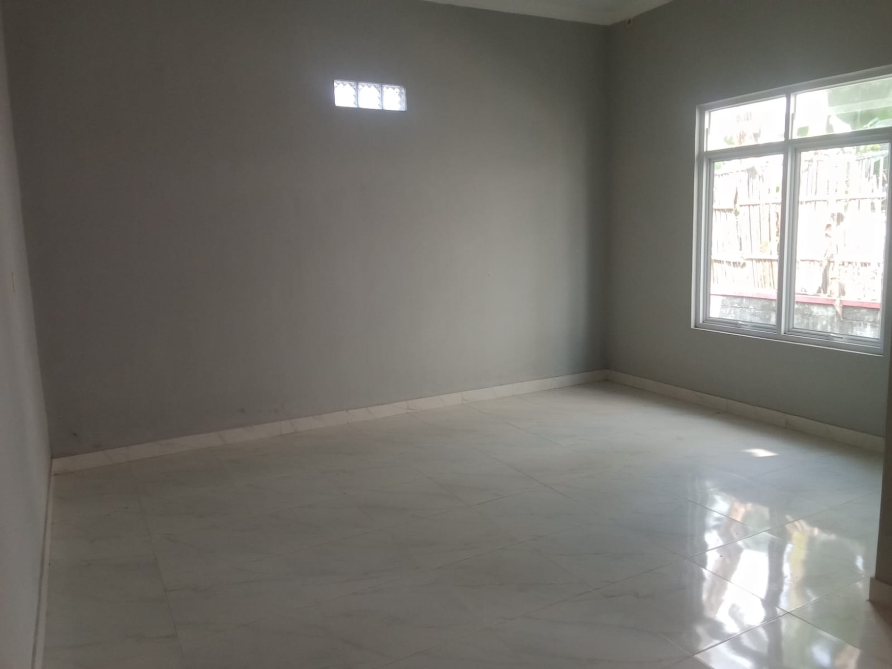 Rumah Tinggal Minimalis Lokasi Strategis Dekat Pasar Cebongan Mlati Sleman.