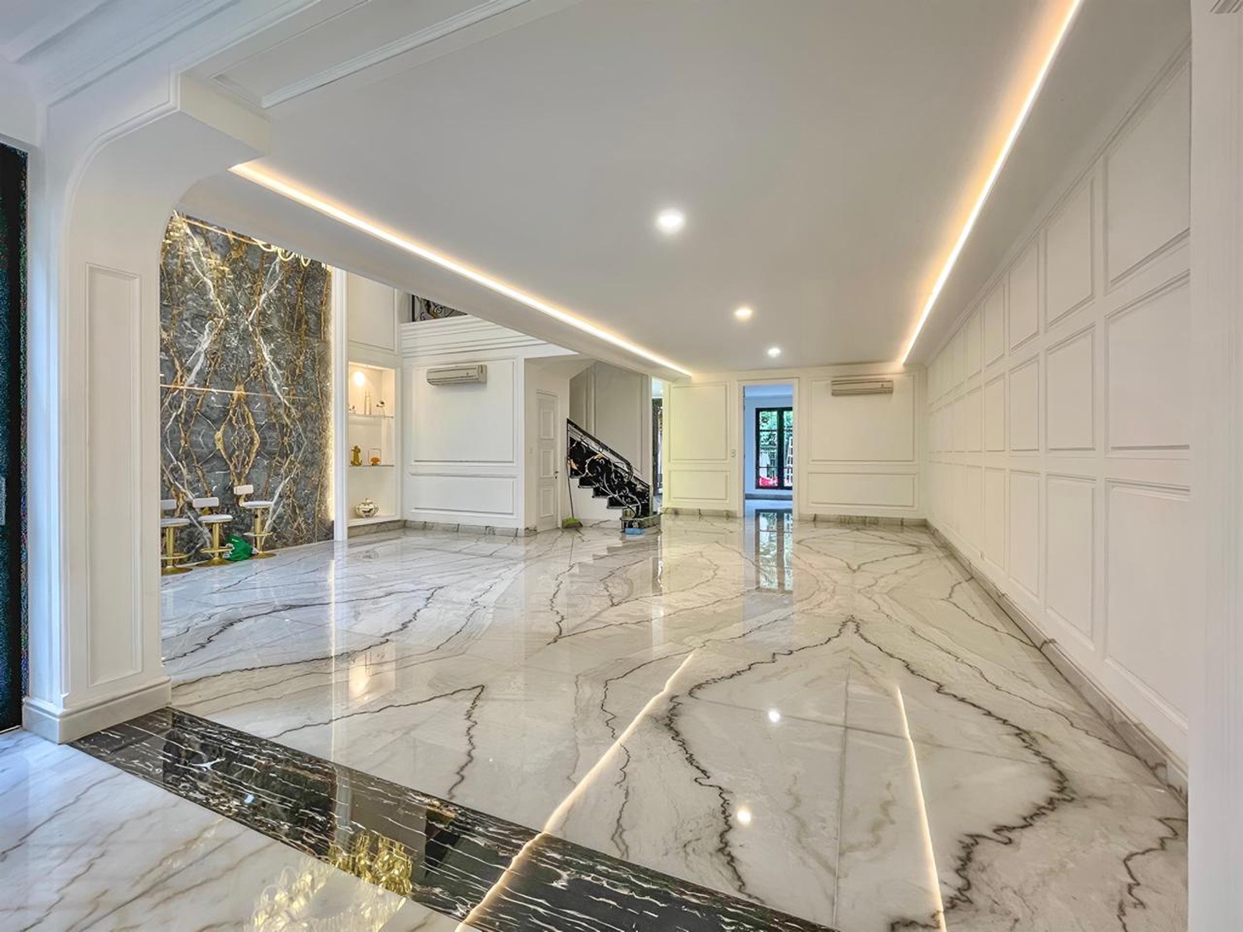 Rumah Hitung Tanah Area Cipete