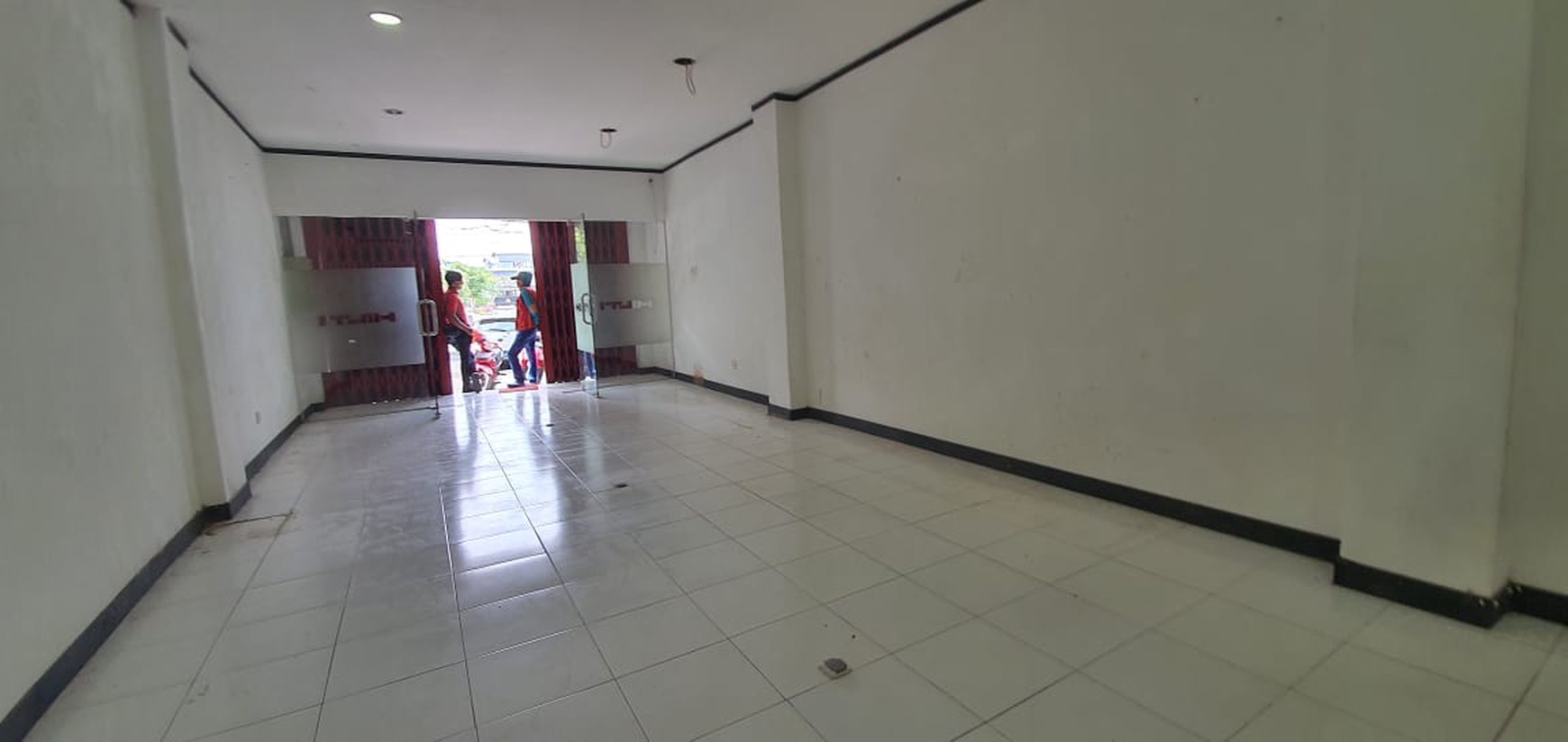 Disewakan Ruko Raden Saleh, Surabaya Pusat