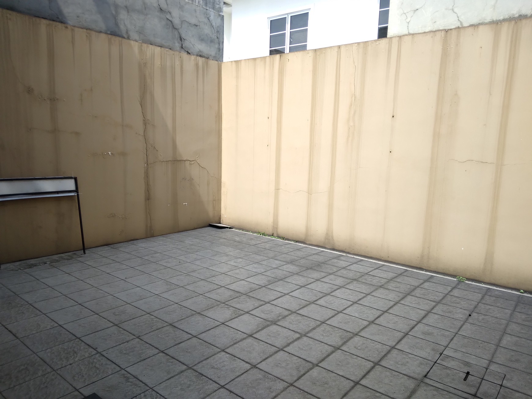 RUMAH CANTIK DI KOTA WISATA CIBUBUR 2 LANTAI