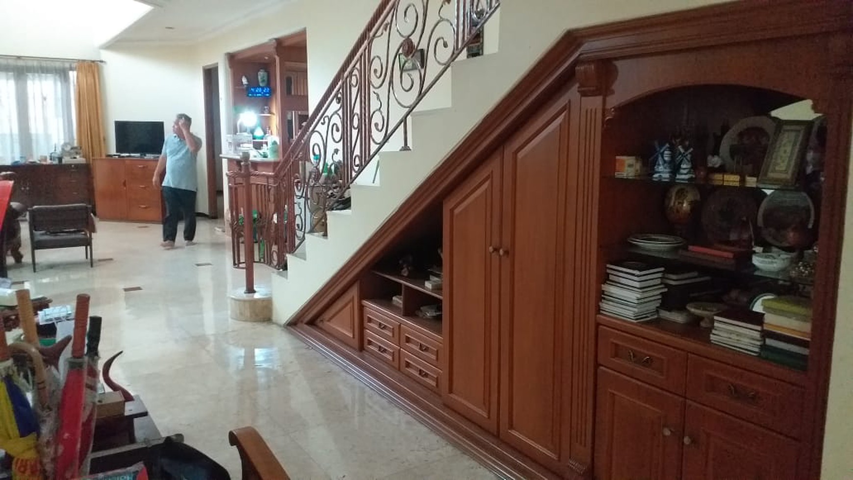 RUMAH CLUSTER - DIJUAL 2 Lantai di Pejaten, Jakarta Selatan.