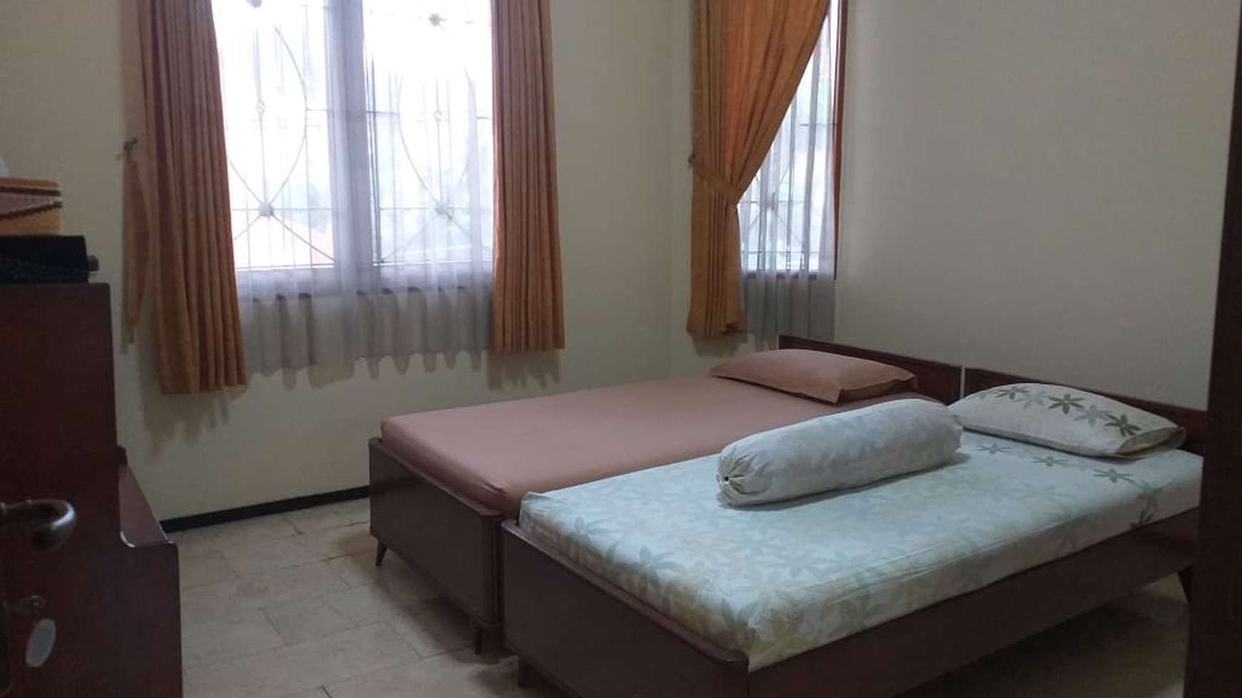 RUMAH CLUSTER - DIJUAL 2 Lantai di Pejaten, Jakarta Selatan.
