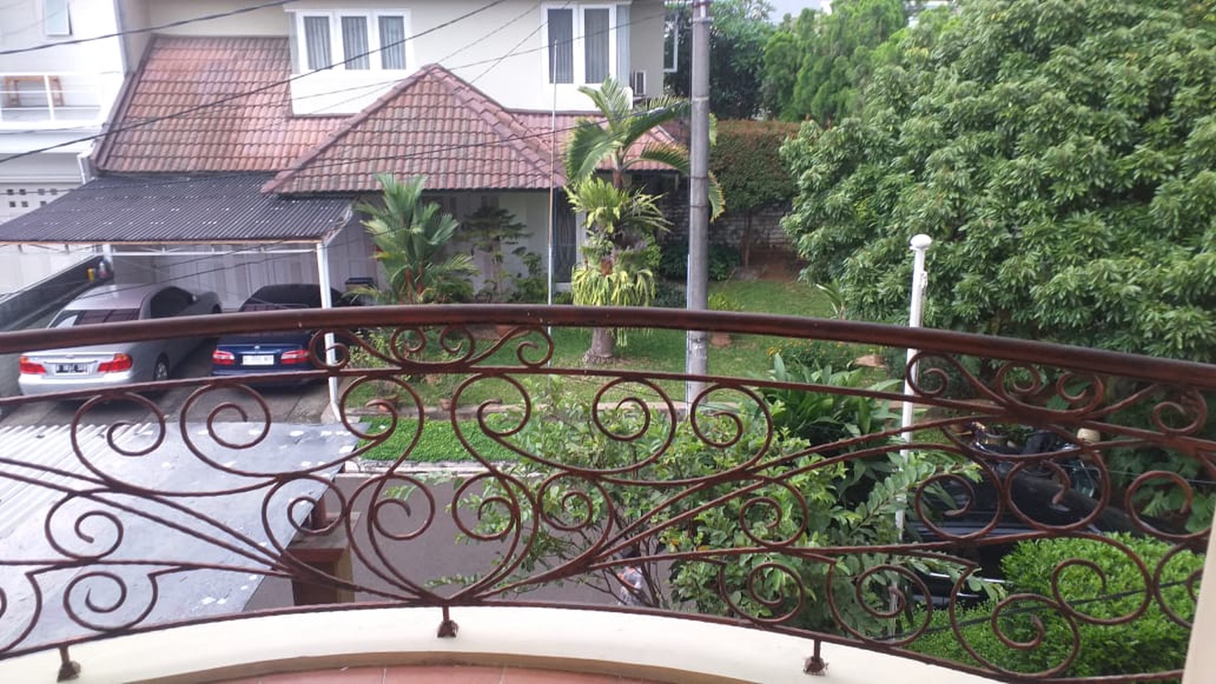 RUMAH CLUSTER - DIJUAL 2 Lantai di Pejaten, Jakarta Selatan.