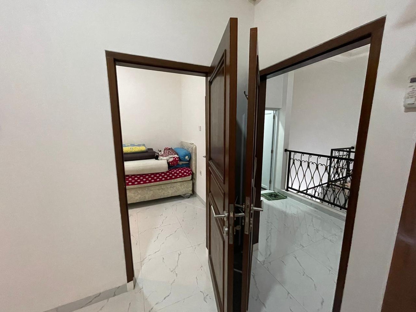 Rumah 2 Lantai Siap Huni dengan Hunian Nyaman dan Asri @Matraman, Jakarta Timur.