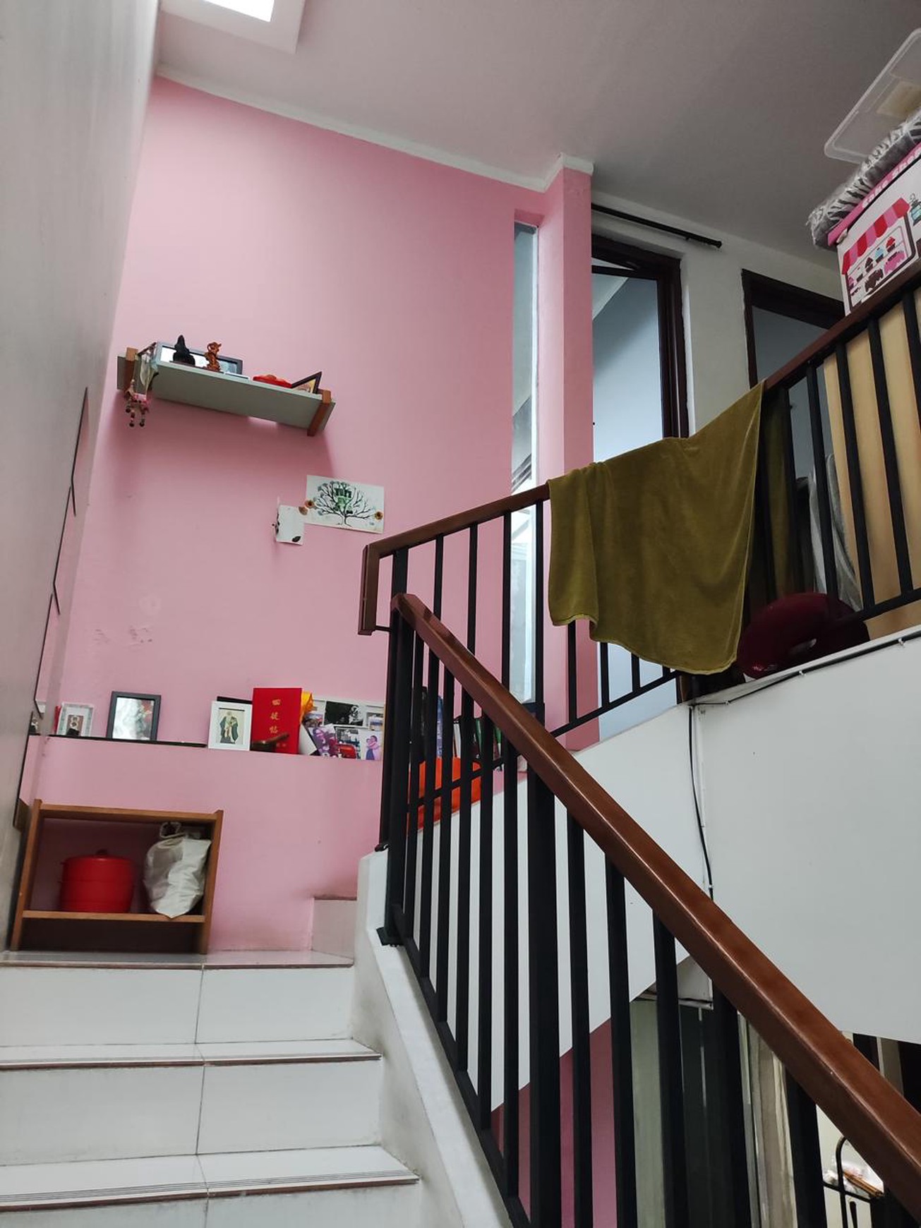 Rumah Bagus 2 Lantai Dalam CLuster SHM Siap Huni Lokasi Strategis @Bintaro -Sektor 9