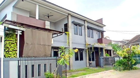 Di Jual rumah mewah Hook lokasi strategis, Bintaro