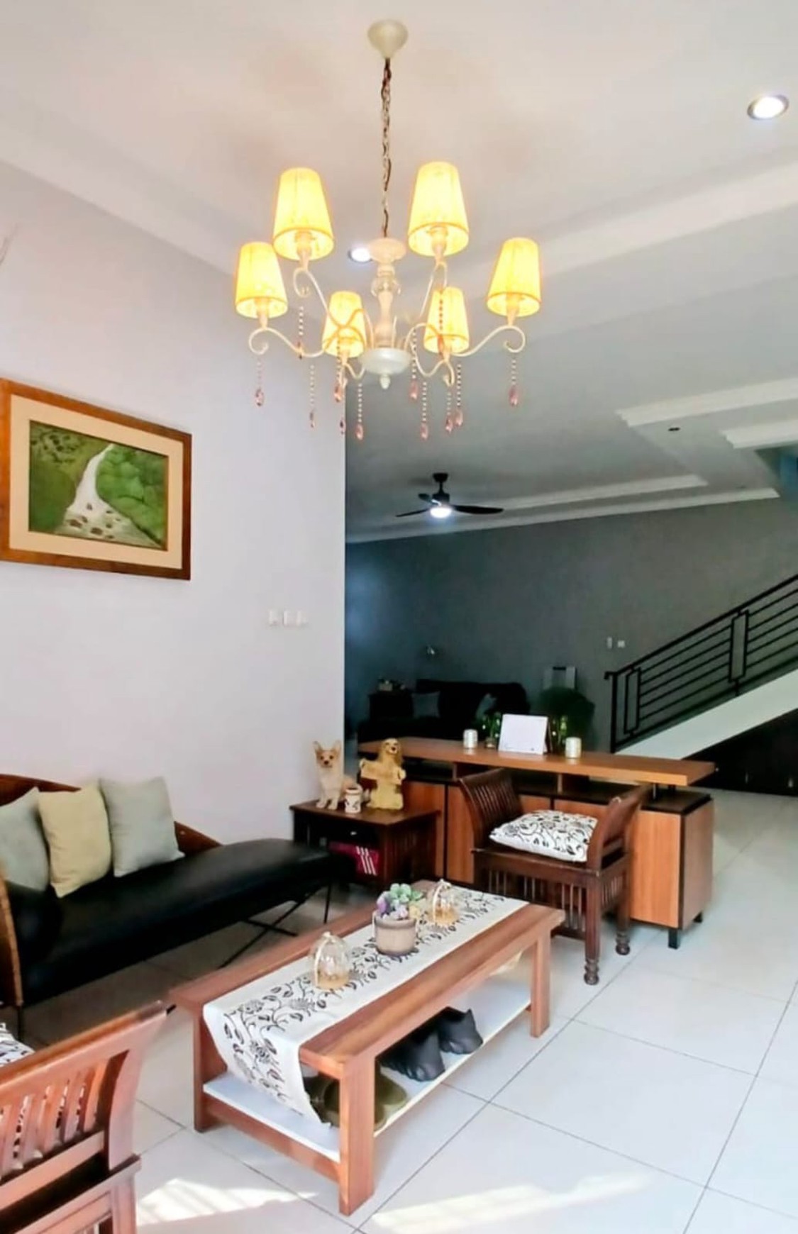 Di Jual rumah mewah Hook lokasi strategis, Bintaro