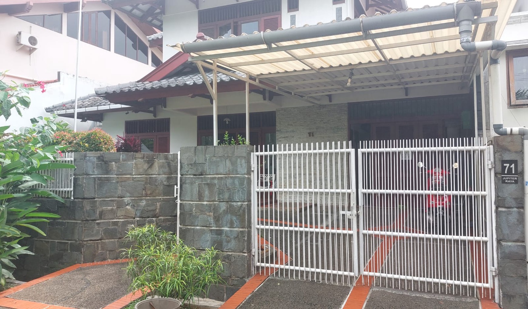 Dijual Cepat Rumah asri di Villa Cinere Mas