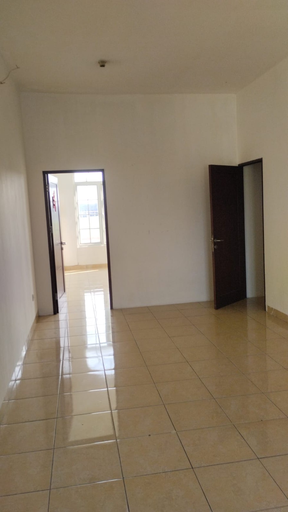 Ruko 3 lantai di Bolsena Gading Serpong