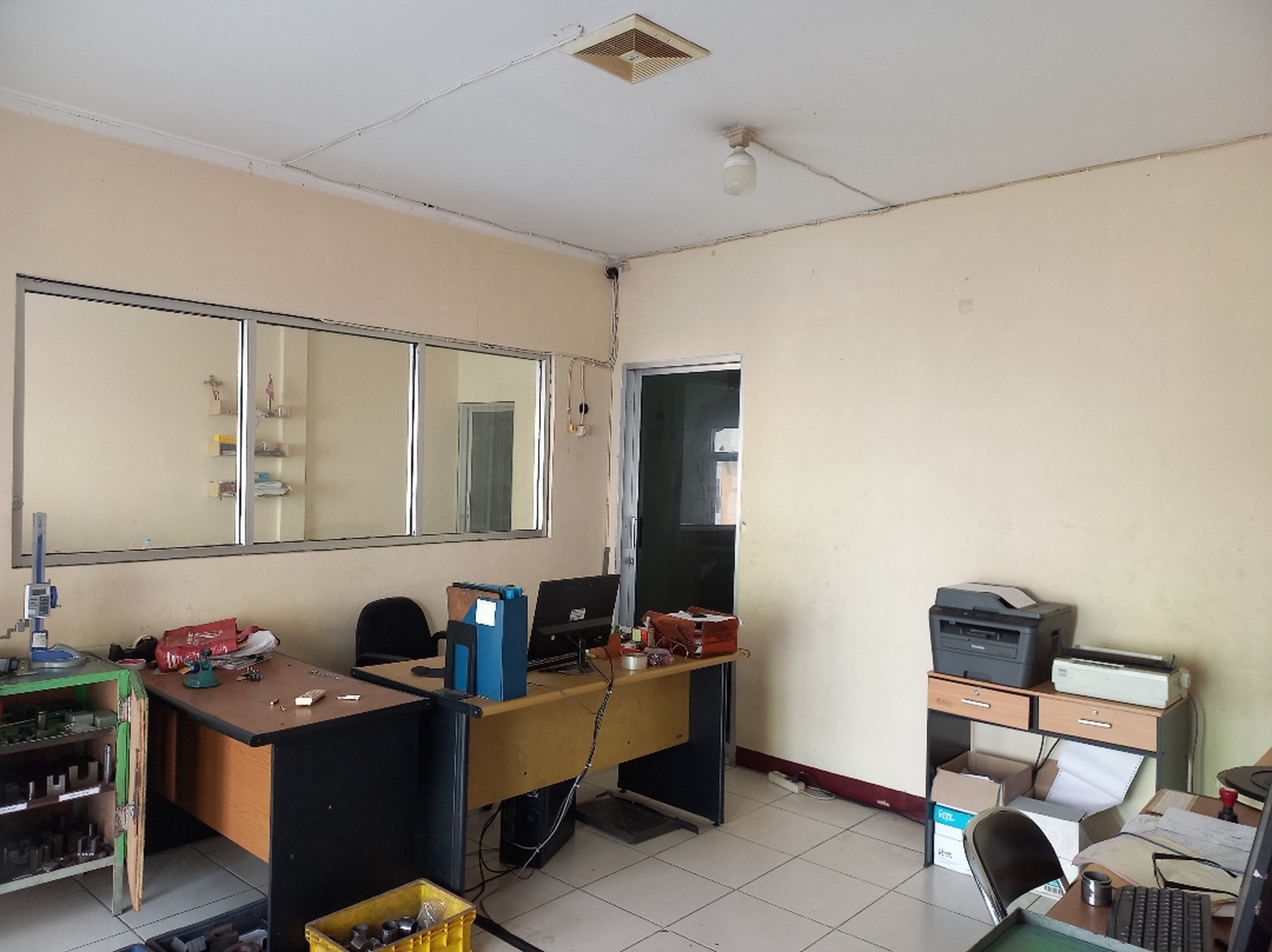 Ruko Komersil Murah Sentra Niaga Square di Pusat Bisnis Jababeka - 3 Unit Sekaligus!