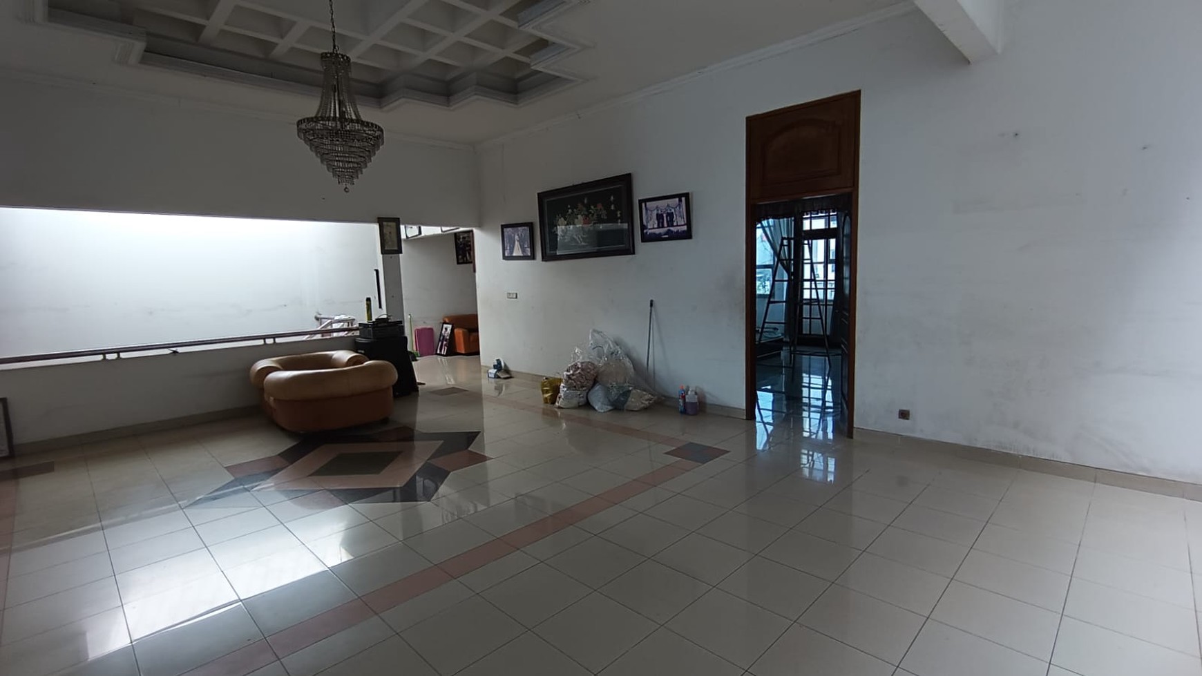 Ruko Lokasi Strategis cocok untuk Ruang Usaha di Puri Kembangan