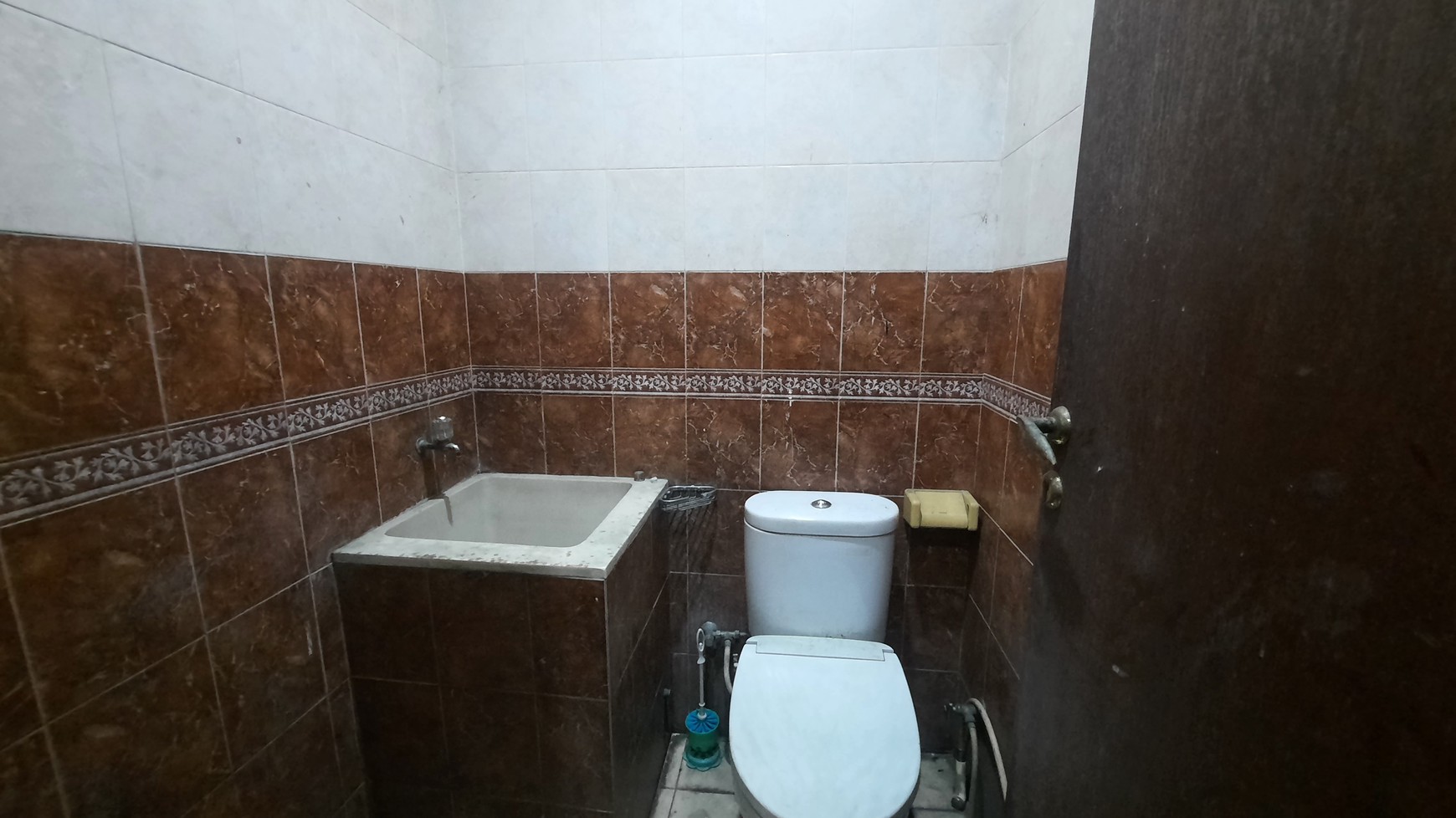 PABRIK SIAP PAKAI DI KAWASAN INDUSTRI JABABEKA TAHAP SATU DEKAT DENGAN PINTU TOL CIKARANG UTARA
