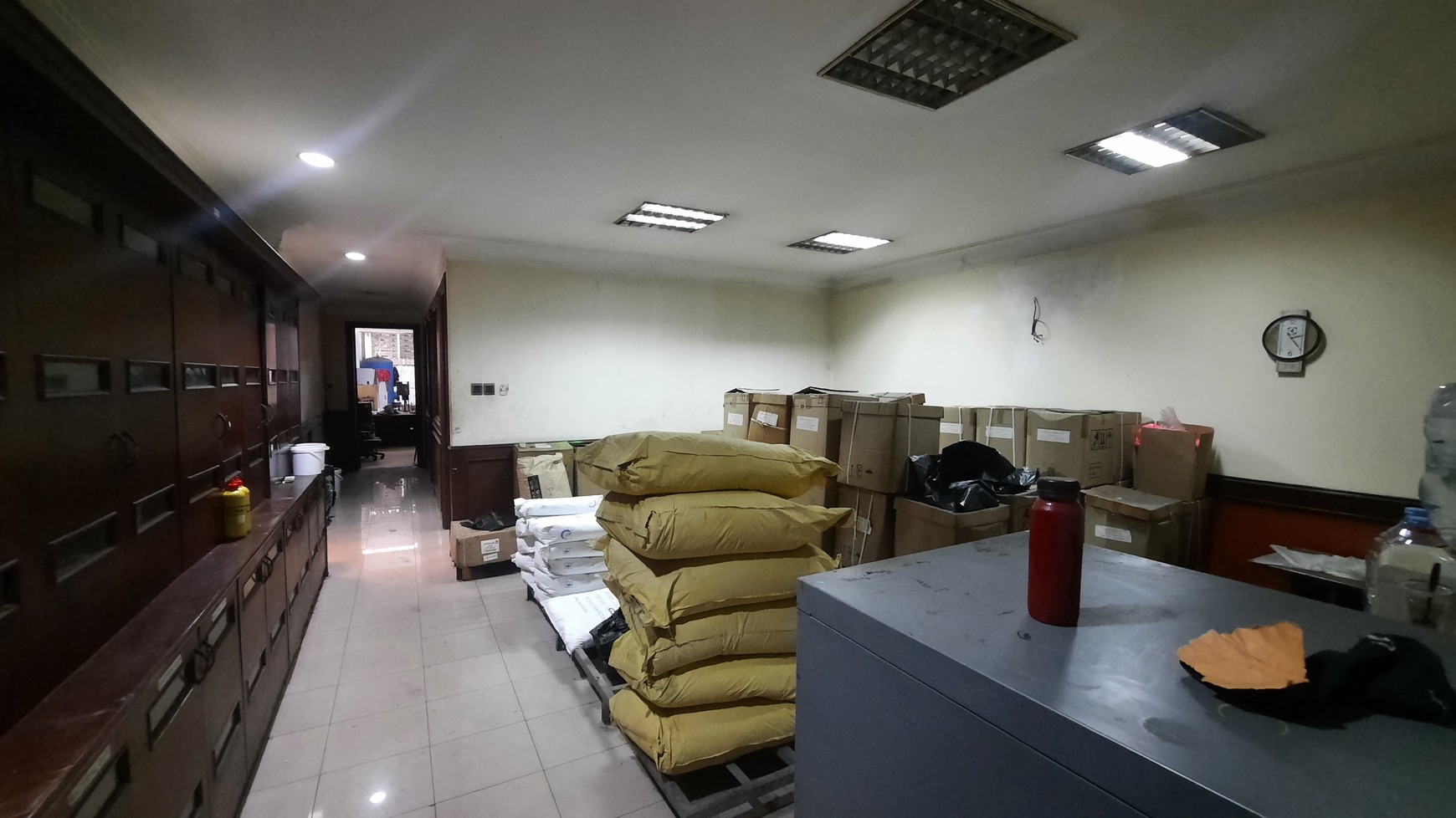 PABRIK SIAP PAKAI DI KAWASAN INDUSTRI JABABEKA TAHAP SATU DEKAT DENGAN PINTU TOL CIKARANG UTARA
