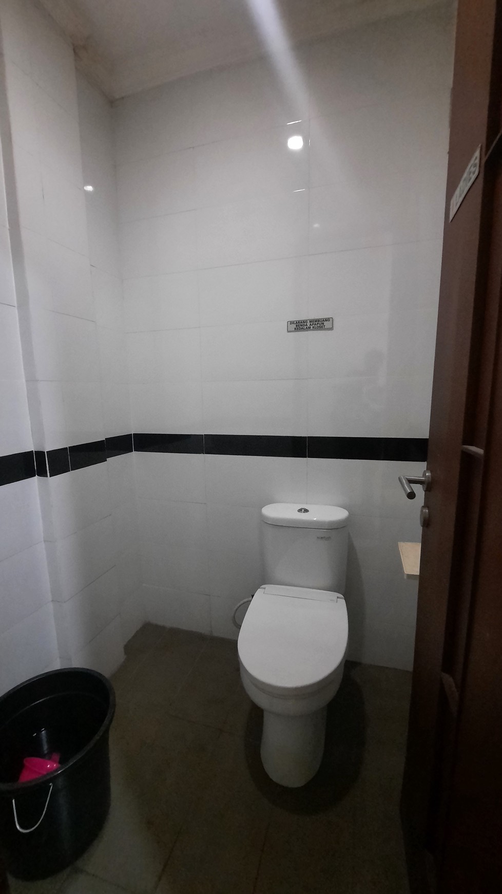PABRIK SIAP PAKAI DI KAWASAN INDUSTRI JABABEKA TAHAP SATU DEKAT DENGAN PINTU TOL CIKARANG UTARA
