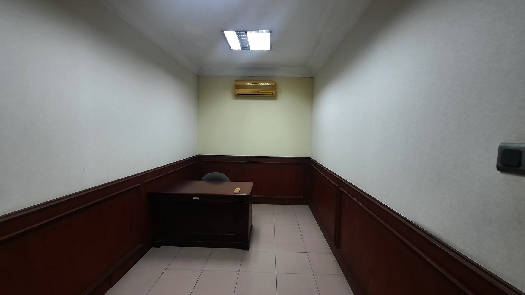 PABRIK SIAP PAKAI DI KAWASAN INDUSTRI JABABEKA TAHAP SATU DEKAT DENGAN PINTU TOL CIKARANG UTARA