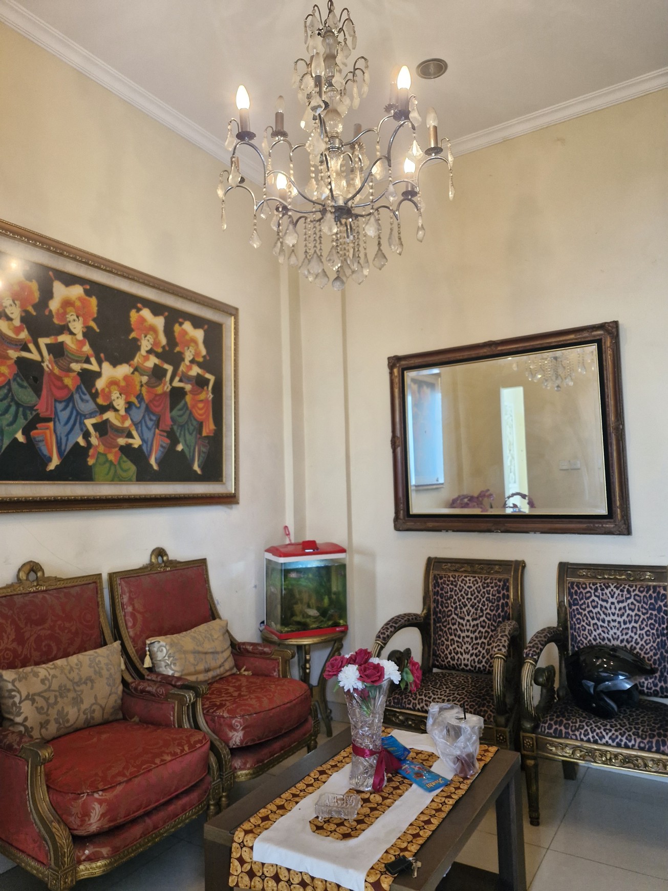  Rumah Flo residence  Pisangan Ciputat Timur Tangerang Selatan  Tidak jauh dari jln pluto cinere mas