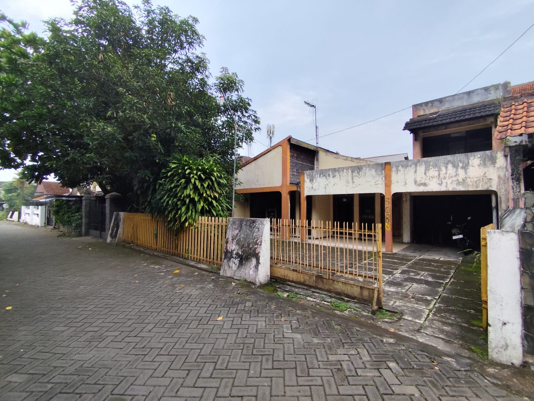 Tanah Bonus Bangunan Dekat Kampus UNY Caturtunggal Depok Sleman