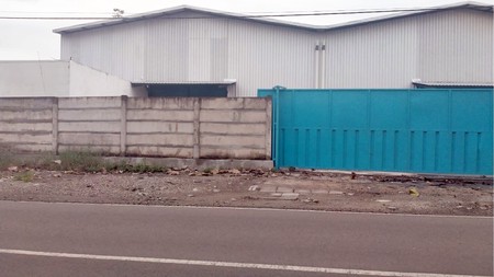 Gudang di  Jl. Raya Mojokerto - Lamongan Desa Mojodadi Kec Kemlagi -Mojokerto dengan lokasi sangat strategis bisa akses mobil simpangan ( tronton )
