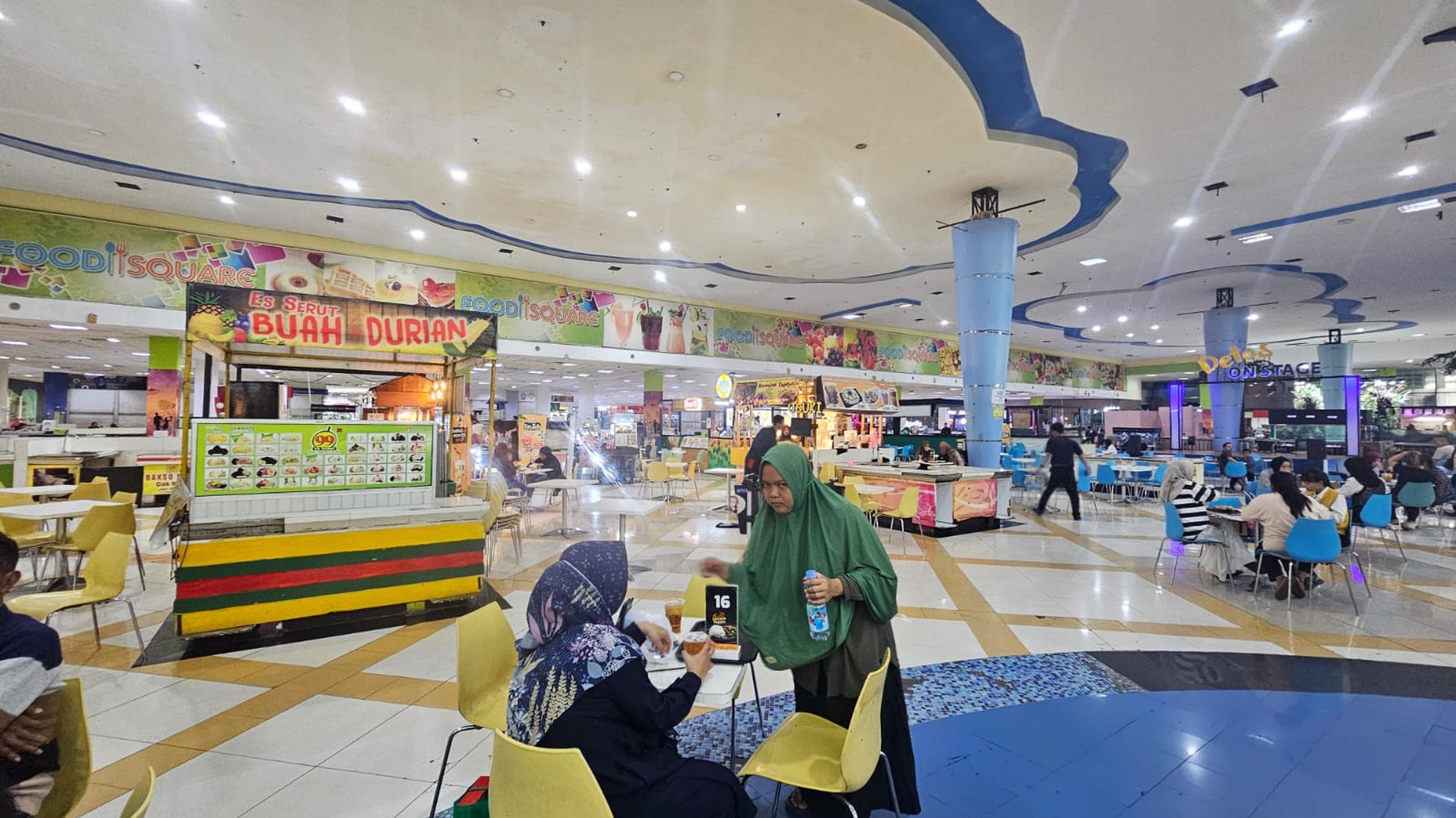 Detos kios foodcourt lantai 2 jual cepat