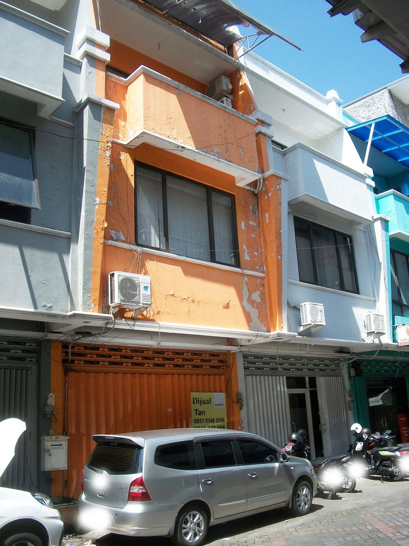 Ruko di Klampis Square Surabaya Timur, 4 Lantai, SHGB, K.Mandi 4 ( tiap lantai ada)