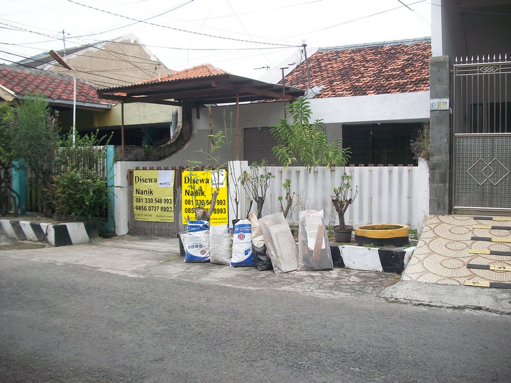 Rumah di Ngagel Wasana Surabaya Timur, Bagus + Terawat