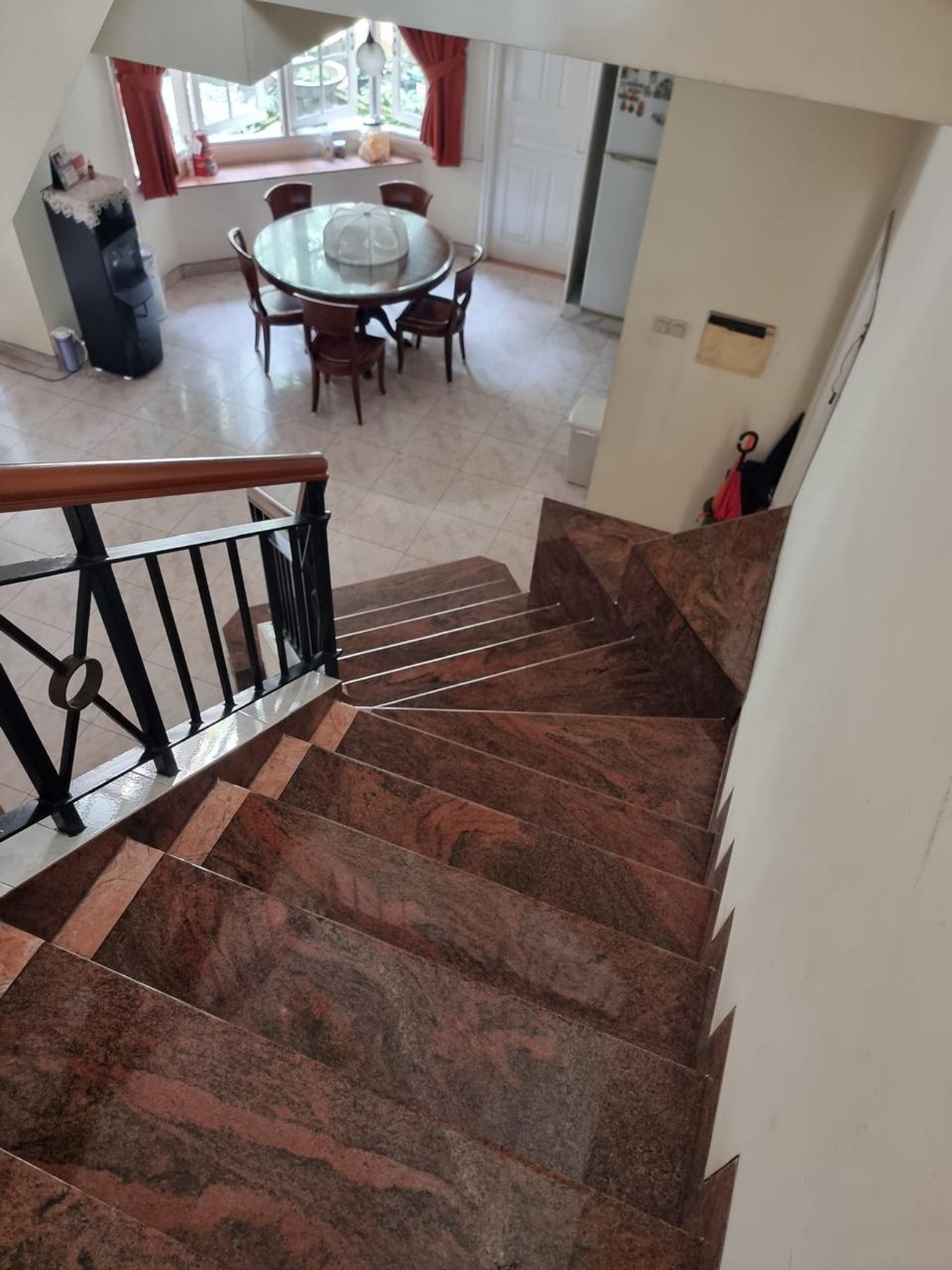 RUMAH DIJUAL JALAN CISANGGIRI KEBAYORAN BARU JAKARTA SELATAN