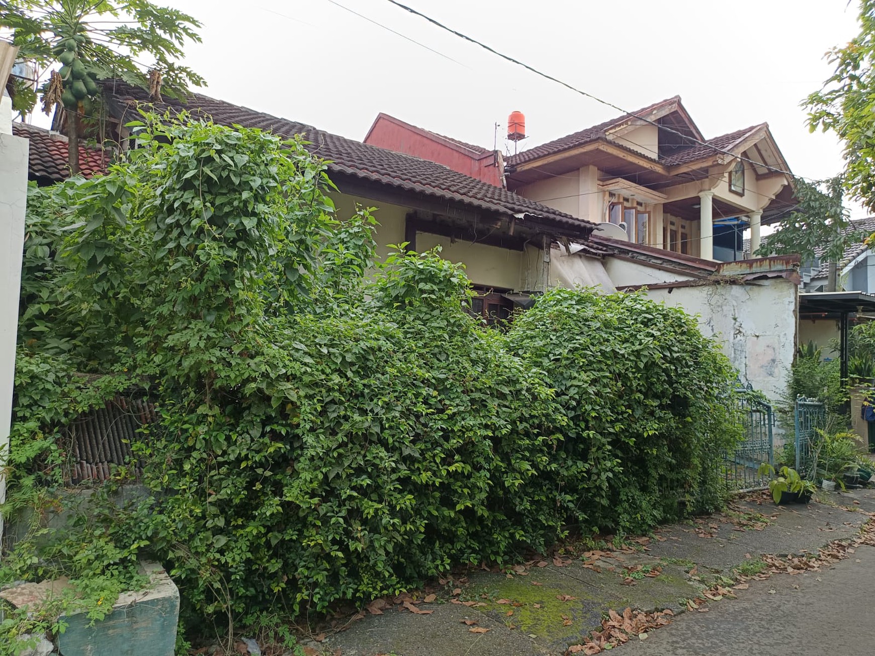 Dijual Rumah Hitung Tanah di Kopo Permai, Bandung