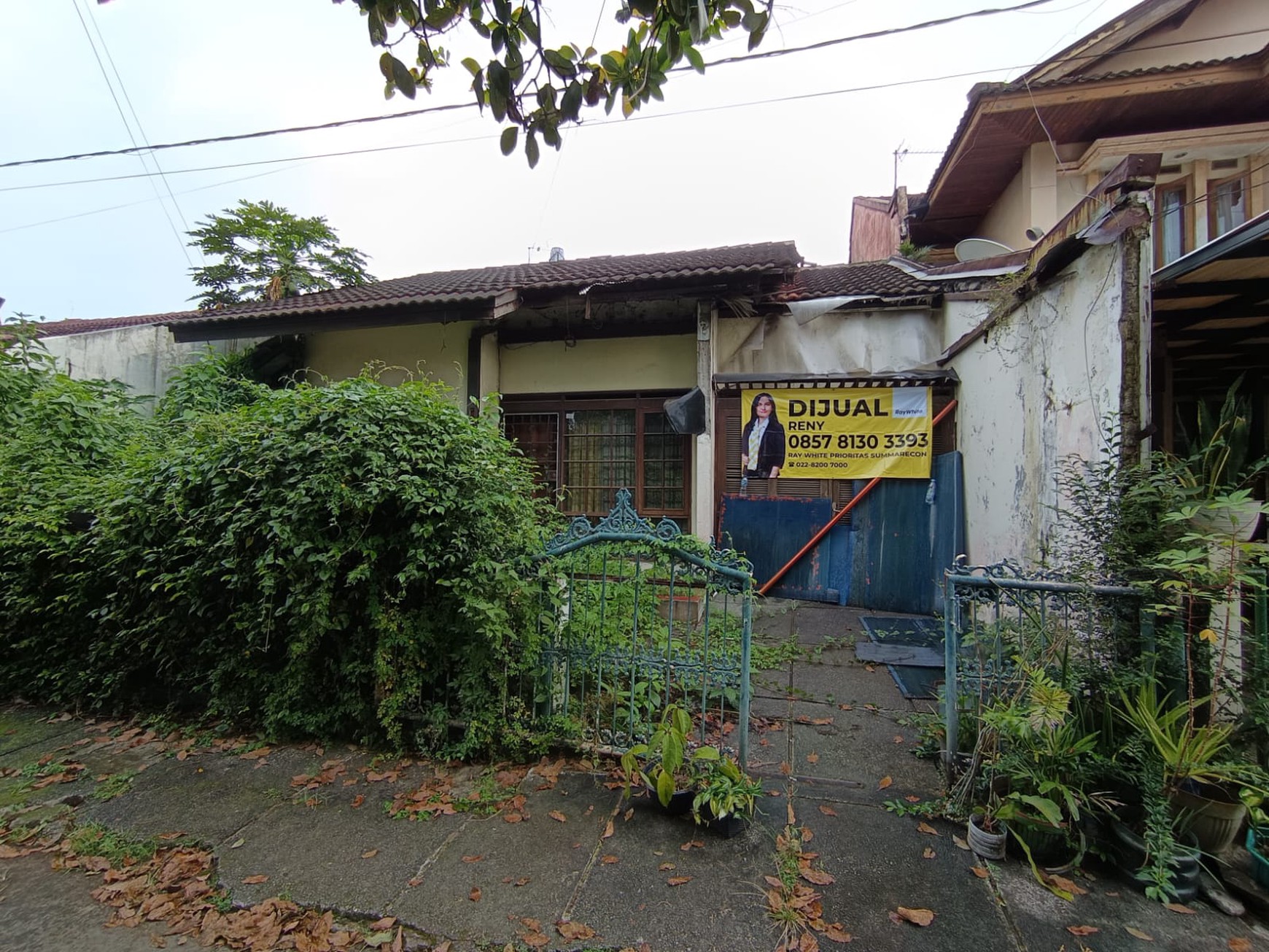 Dijual Rumah Hitung Tanah di Kopo Permai, Bandung