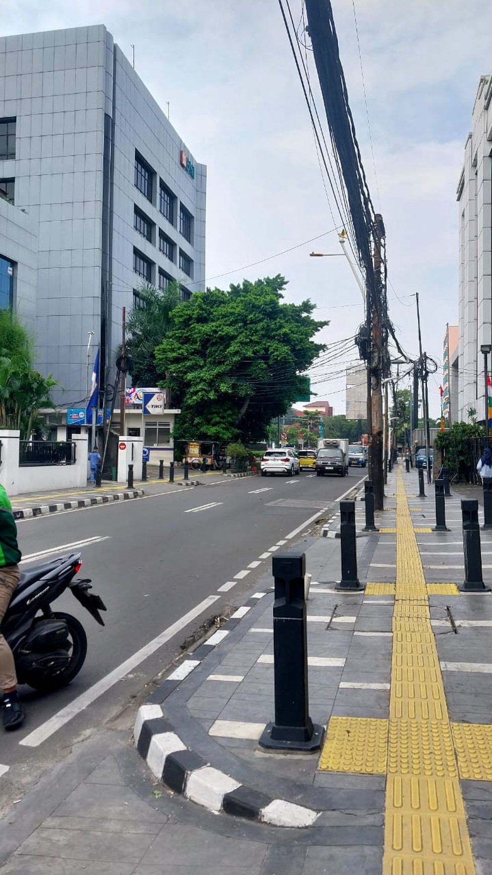 Disewakan Segera 4 Ruko Dengan Harga Kompetitif di Lokasi Strategis, Pinggir Jalan Raya, di Cikini, Menteng - Jakarta Pusat