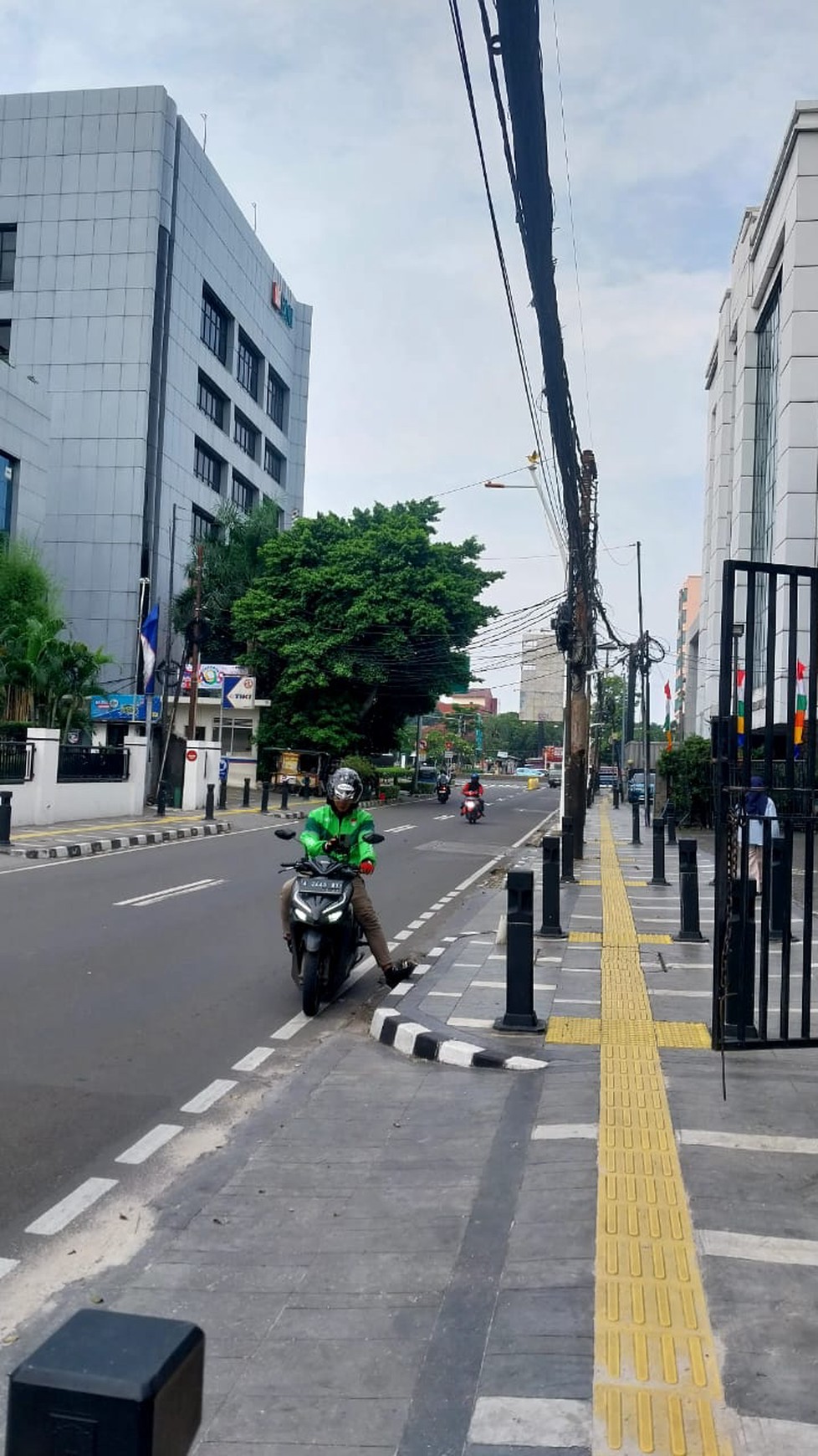Disewakan Segera 4 Ruko Dengan Harga Kompetitif di Lokasi Strategis, Pinggir Jalan Raya, di Cikini, Menteng - Jakarta Pusat