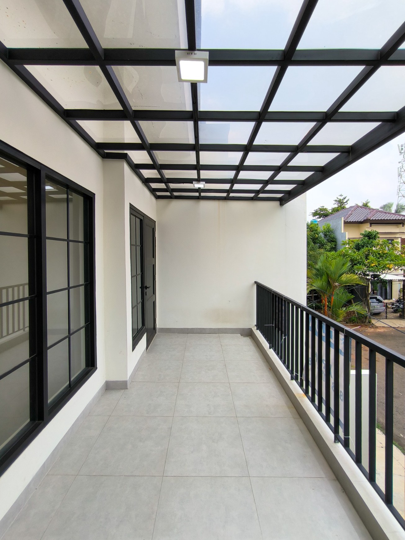 Rumah Mewah,Bagus di Graha Raya Bintaro