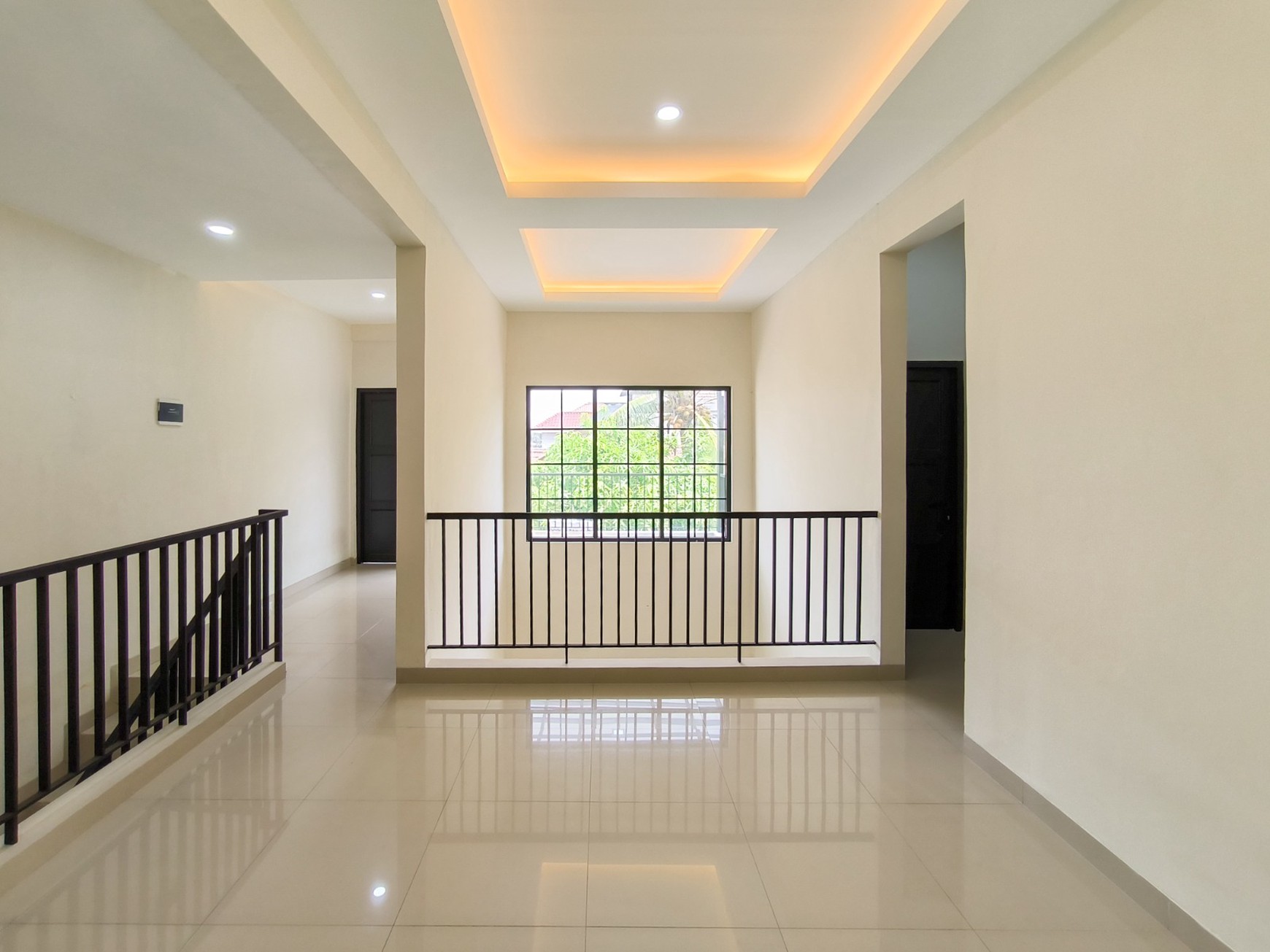 Rumah Mewah,Bagus di Graha Raya Bintaro
