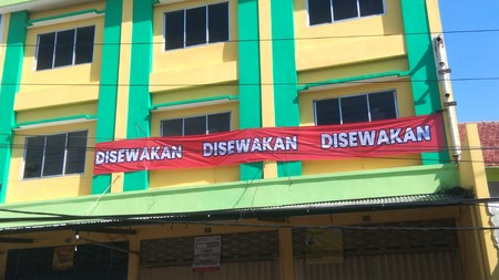 Disewakan ruko strategis cocok untuk usaha atau kantor Surabaya Pusat dekat PGS