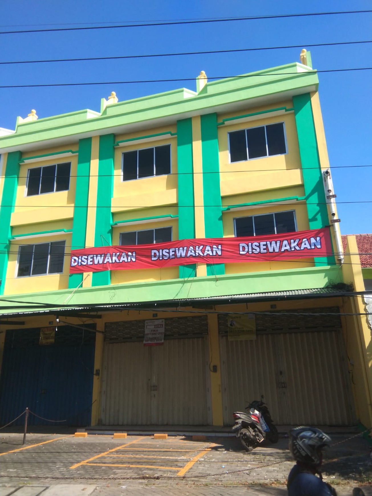 Disewakan ruko strategis cocok untuk usaha atau kantor Surabaya Pusat dekat PGS
