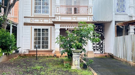 Rumah standar 2 Lantai di Victoria River Park BSD