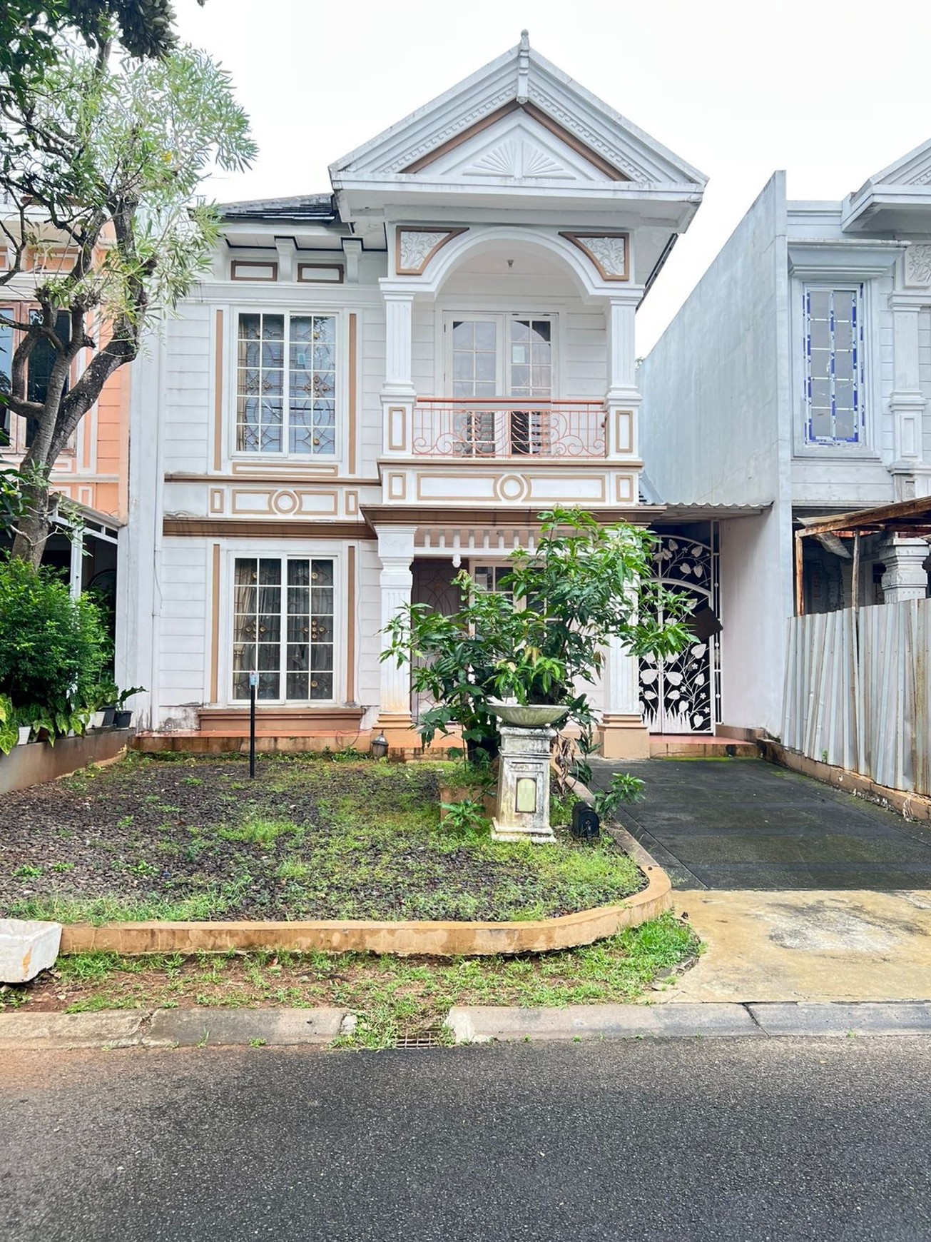 Rumah standar 2 Lantai di Victoria River Park BSD