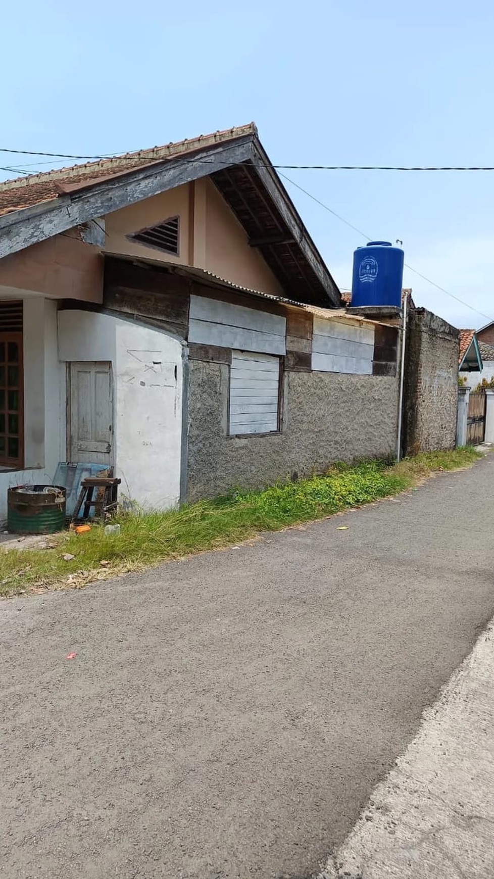 rumah luas 583 m2 urip way halim