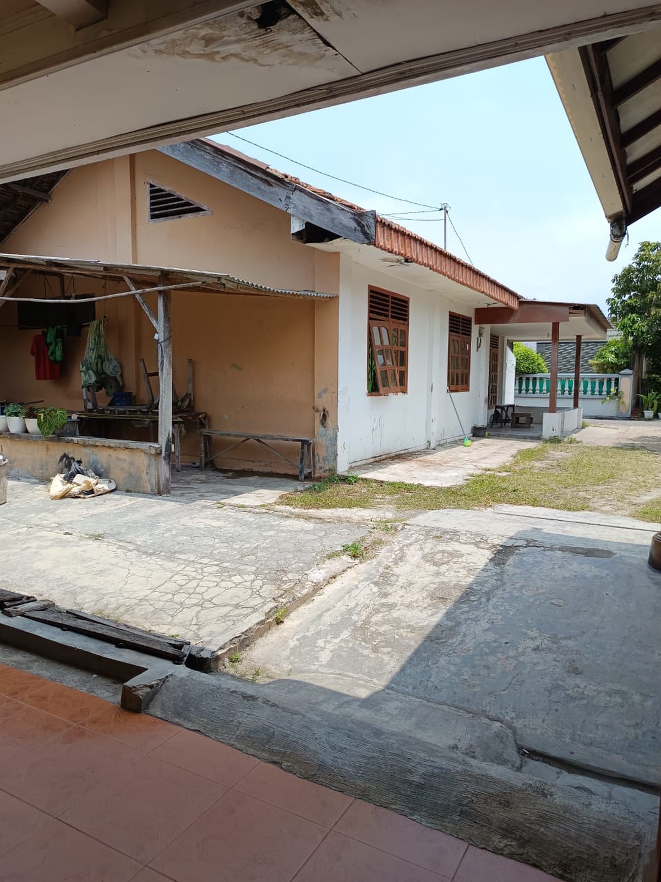 rumah luas 583 m2 urip way halim