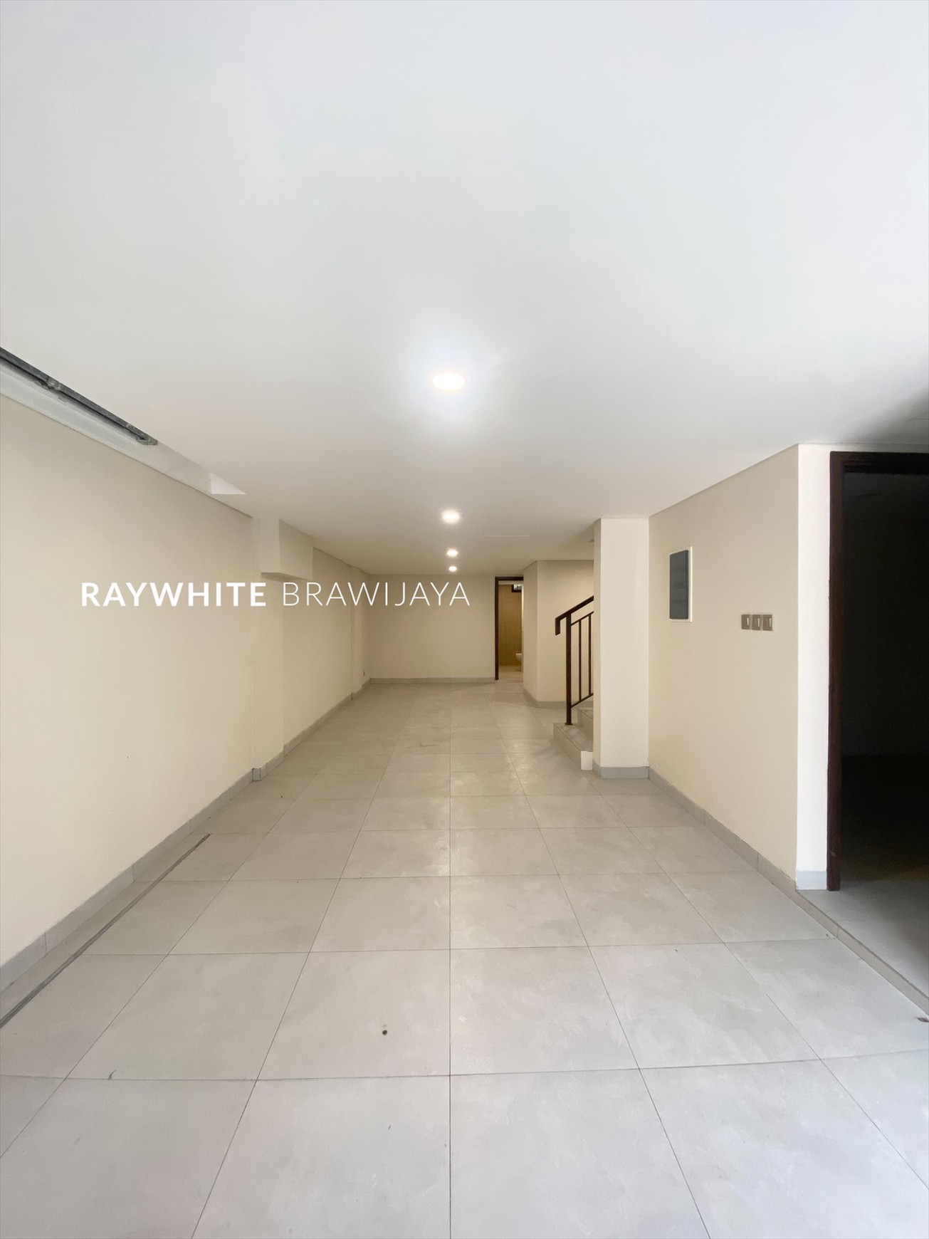 Brand New Townhouse Pondok Indah Lingkungan Tenang