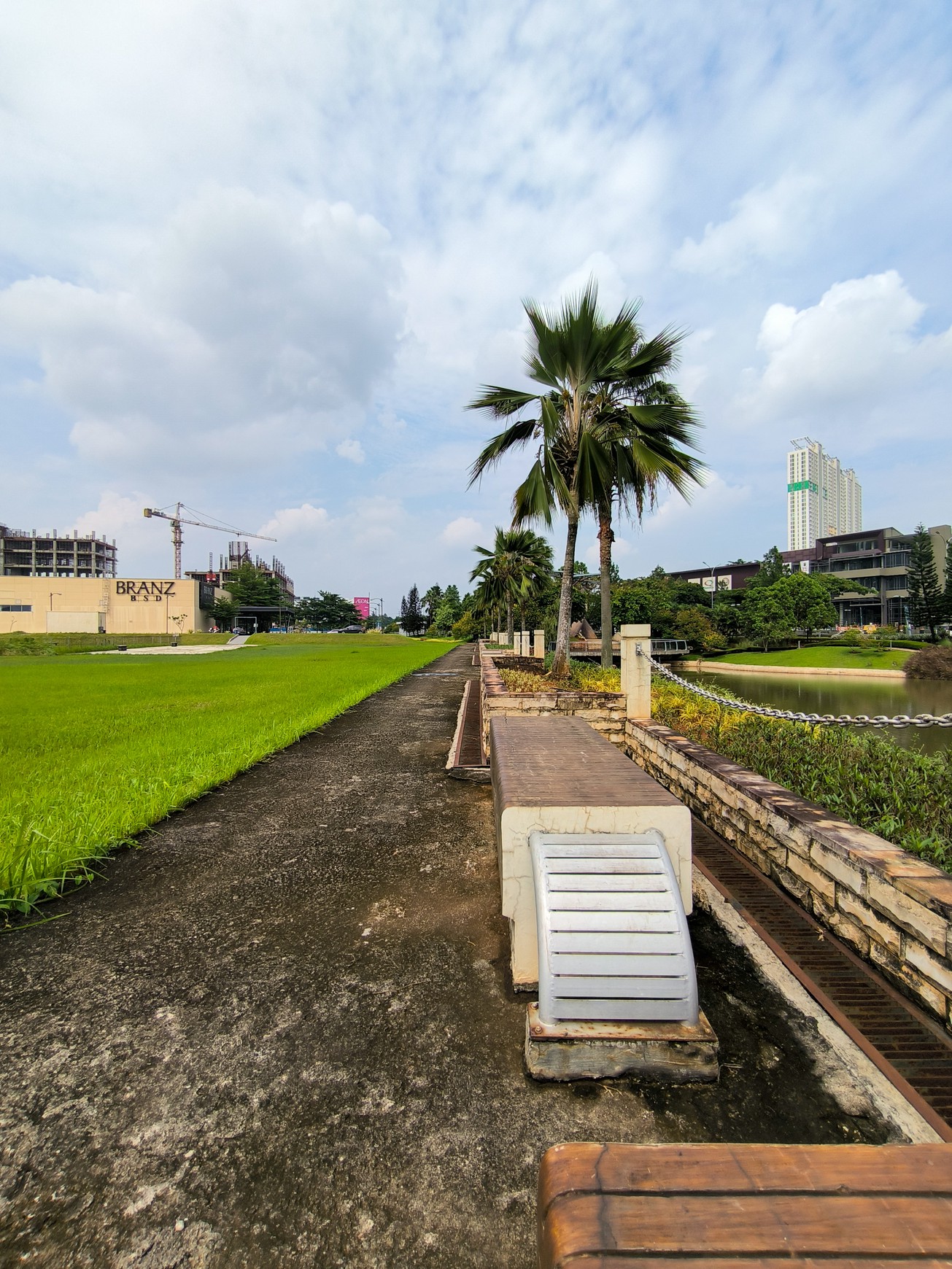 Dijual Kavling Komersial Seluas 2,4 Ha Di Pinggir Jalan Utama BSD