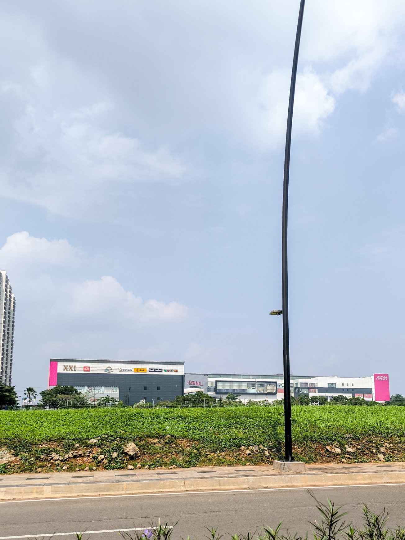 Dijual Kavling Komersial Seluas 2,4 Ha Di Pinggir Jalan Utama BSD